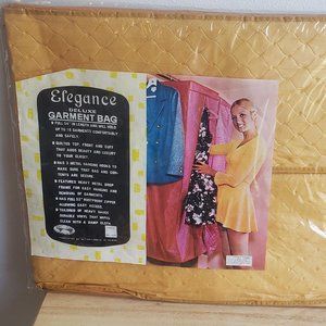 Unopened Vintage Elegance Deluxe Garmet Bag